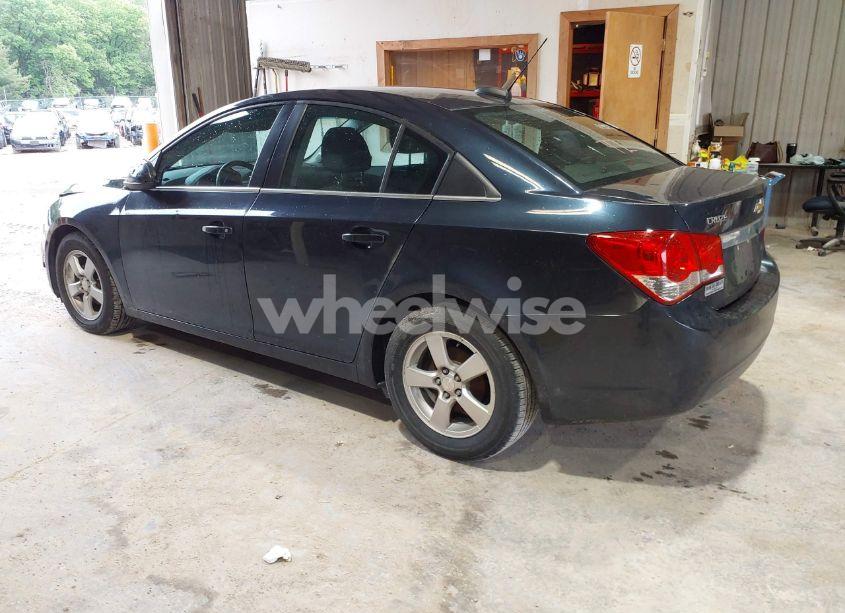 Photo 3 of 2015 Chevrolet Cruze 1LT AUTO (VIN 1G1PC5SB4F7261187)