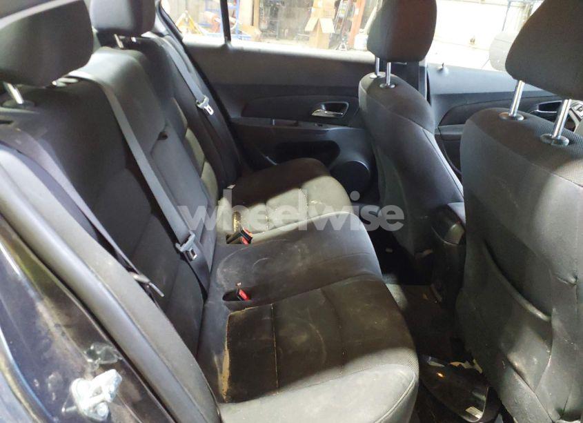 Photo 8 of 2015 Chevrolet Cruze 1LT AUTO (VIN 1G1PC5SB4F7261187)