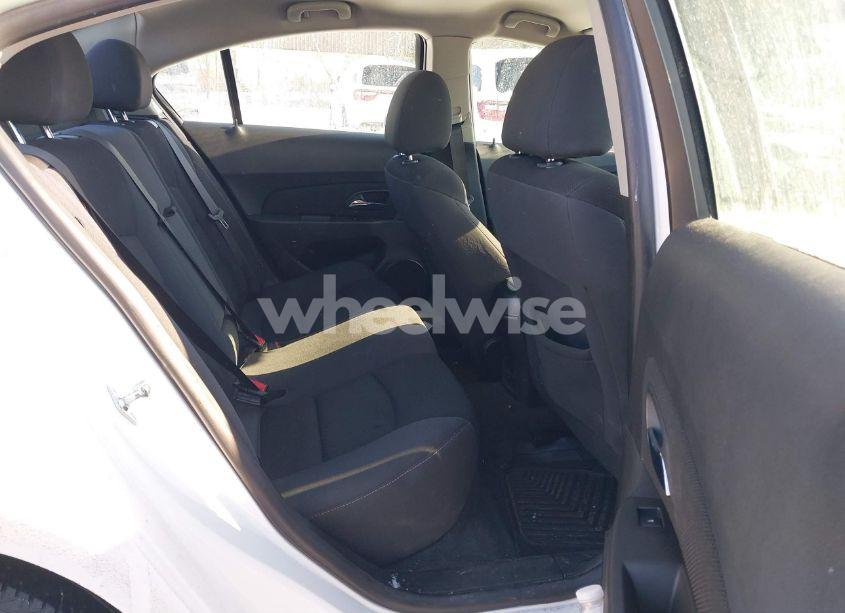 Photo 8 of 2015 Chevrolet Cruze 1LT AUTO (VIN 1G1PC5SB4F7262839)