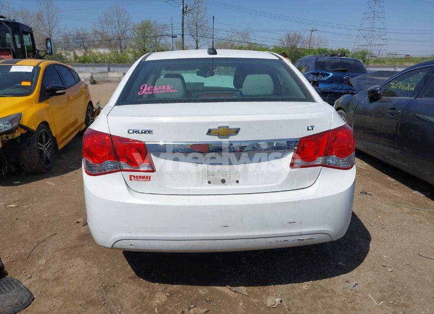 Photo 16 of 2015 Chevrolet Cruze 1LT AUTO (VIN 1G1PC5SB4F7277616)