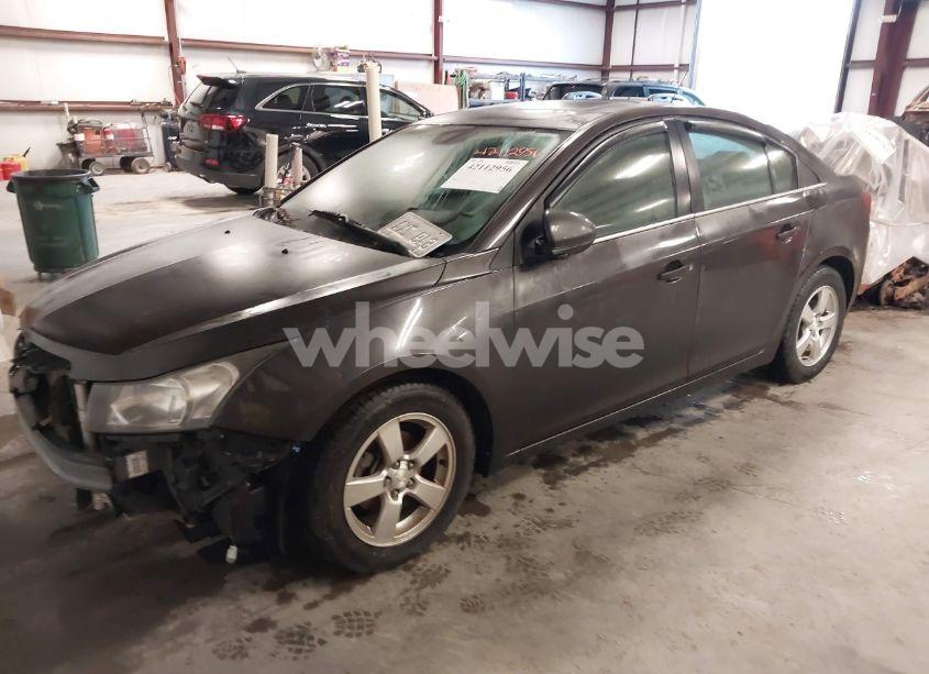 Photo 2 of 2015 Chevrolet Cruze 1LT AUTO (VIN 1G1PC5SB4F7295923)