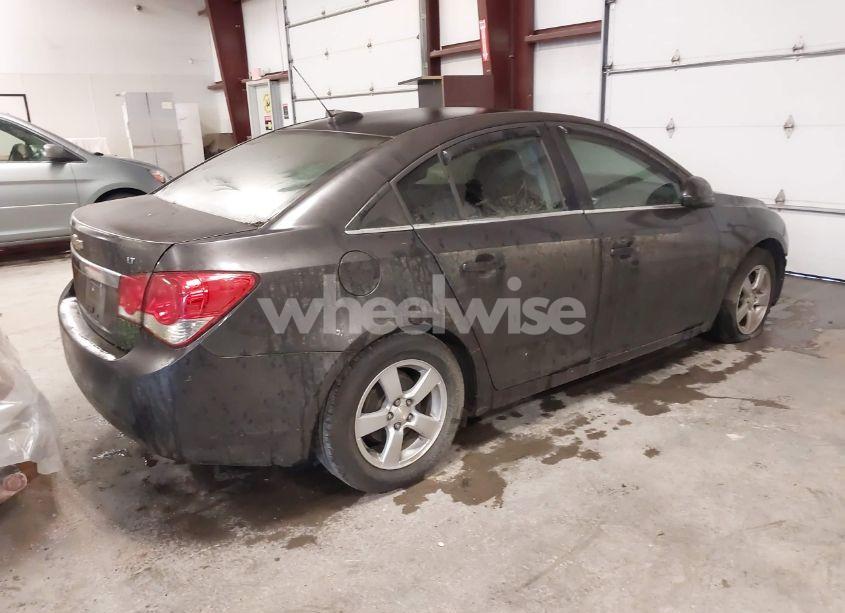 Photo 4 of 2015 Chevrolet Cruze 1LT AUTO (VIN 1G1PC5SB4F7295923)