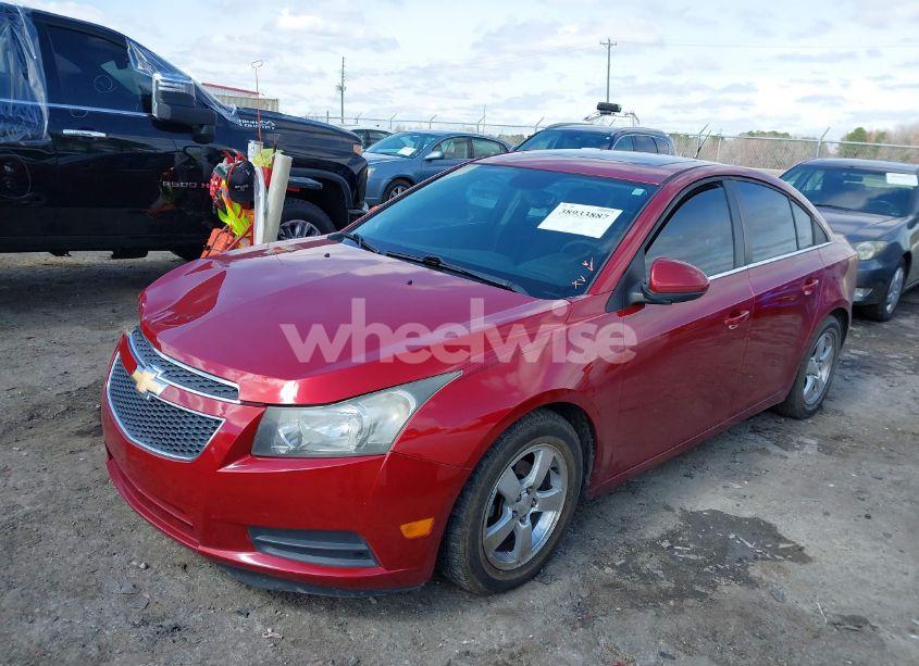 Photo 2 of 2013 Chevrolet Cruze 1LT AUTO (VIN 1G1PC5SB5D7101526)