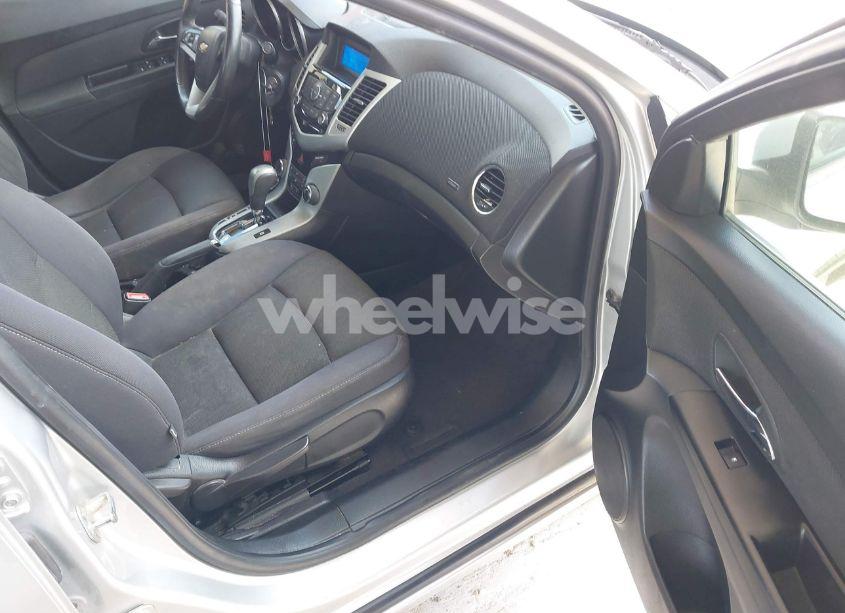 Photo 5 of 2013 Chevrolet Cruze 1LT AUTO (VIN 1G1PC5SB5D7120058)