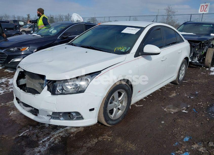 Photo 2 of 2013 Chevrolet Cruze 1LT AUTO (VIN 1G1PC5SB5D7153738)