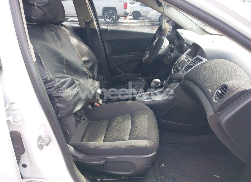 Photo 5 of 2013 Chevrolet Cruze 1LT AUTO (VIN 1G1PC5SB5D7153738)