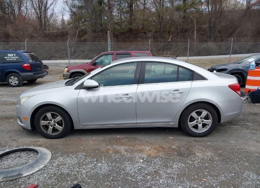 Photo 14 of 2013 Chevrolet Cruze 1LT AUTO (VIN 1G1PC5SB5D7187288)