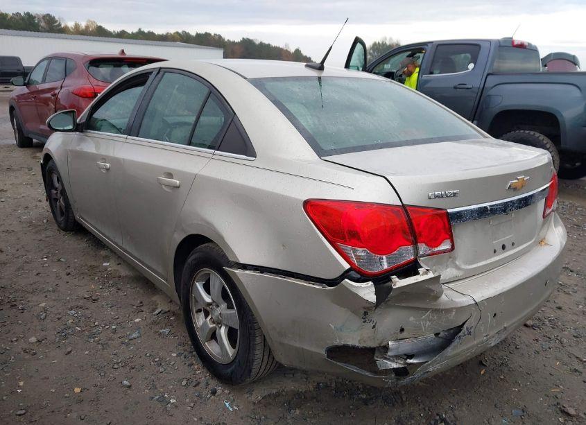 Photo 3 of 2013 Chevrolet Cruze 1LT AUTO (VIN 1G1PC5SB5D7217020)