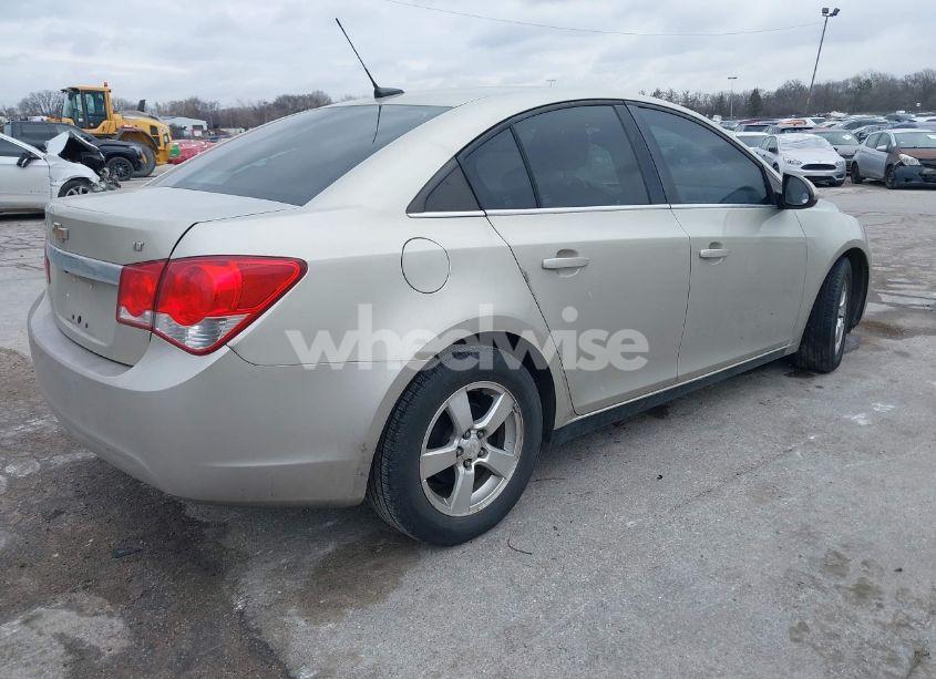 Photo 4 of 2013 Chevrolet Cruze 1LT AUTO (VIN 1G1PC5SB5D7234464)