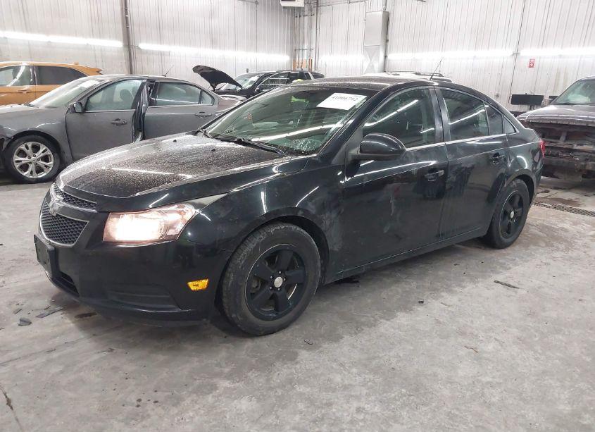 Photo 2 of 2013 Chevrolet Cruze 1LT AUTO (VIN 1G1PC5SB5D7236246)