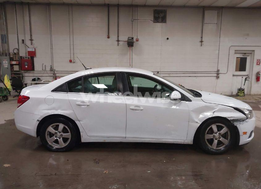 Photo 13 of 2014 Chevrolet Cruze 1LT AUTO (VIN 1G1PC5SB5E7174400)