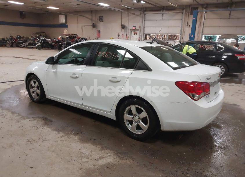 Photo 3 of 2014 Chevrolet Cruze 1LT AUTO (VIN 1G1PC5SB5E7174400)