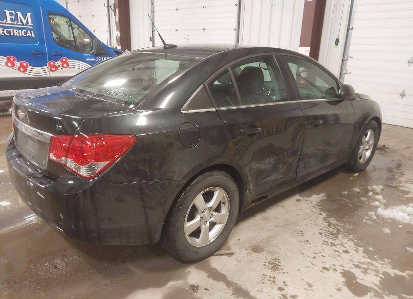 Photo 4 of 2014 Chevrolet Cruze 1LT AUTO (VIN 1G1PC5SB5E7183016)