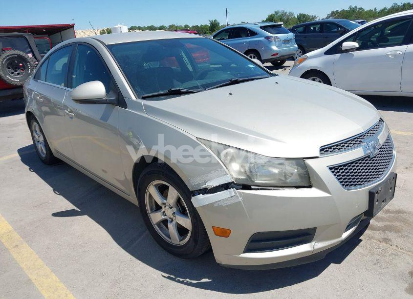 2014 Chevrolet Cruze 1LT AUTO (VIN 1G1PC5SB5E7221277) main photo