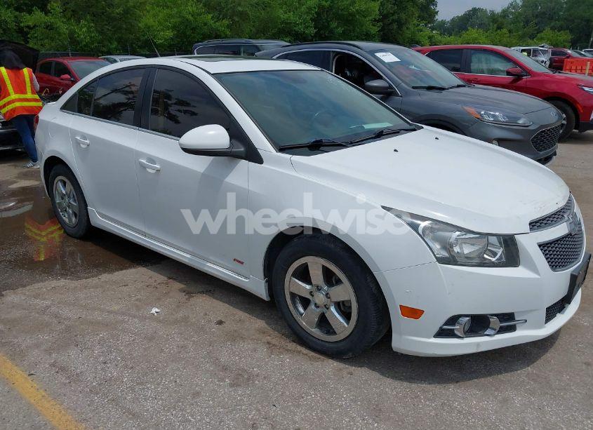 2014 Chevrolet Cruze 1LT AUTO (VIN 1G1PC5SB5E7228598) main photo