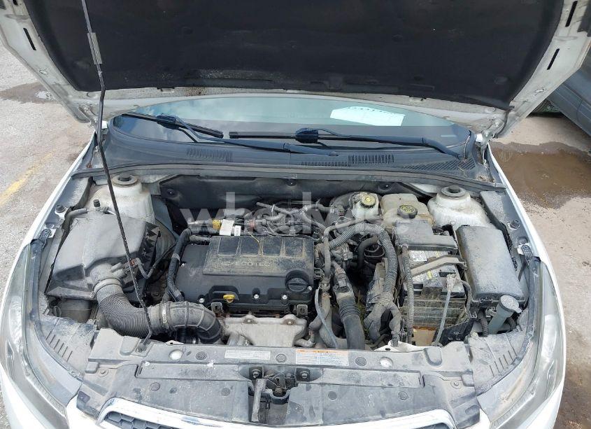 Photo 10 of 2014 Chevrolet Cruze 1LT AUTO (VIN 1G1PC5SB5E7228598)