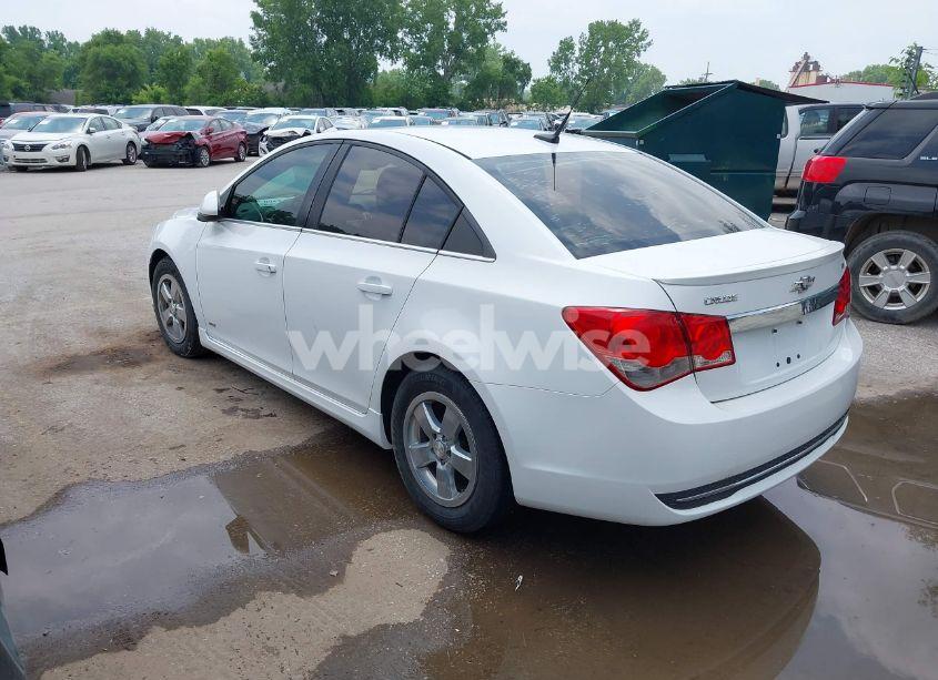 Photo 3 of 2014 Chevrolet Cruze 1LT AUTO (VIN 1G1PC5SB5E7228598)