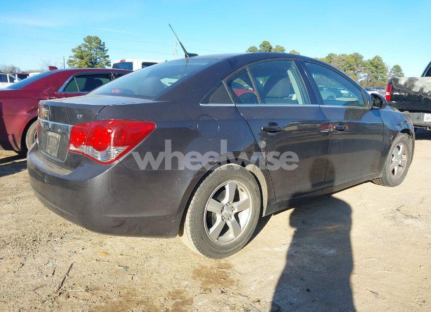 Photo 4 of 2014 Chevrolet Cruze 1LT AUTO (VIN 1G1PC5SB5E7267286)