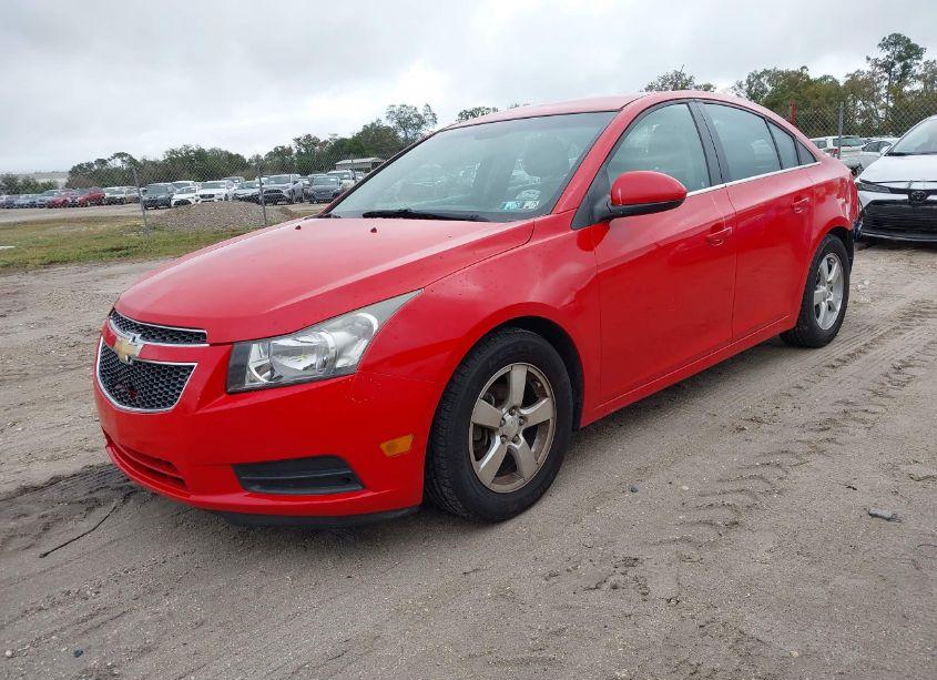 Photo 2 of 2014 Chevrolet Cruze 1LT AUTO (VIN 1G1PC5SB5E7297730)