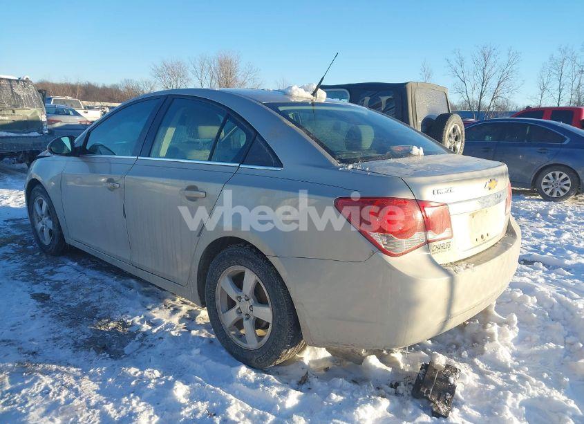 Photo 3 of 2014 Chevrolet Cruze 1LT AUTO (VIN 1G1PC5SB5E7345596)