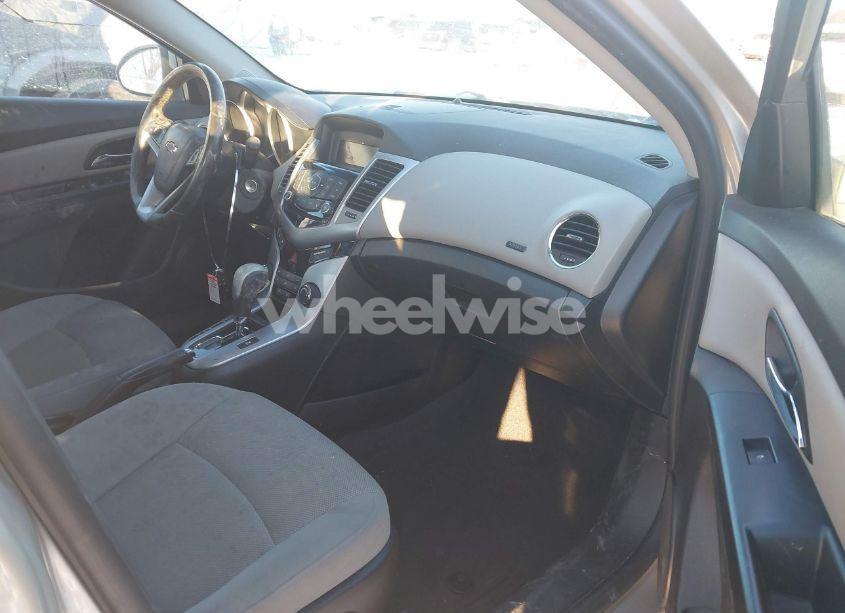 Photo 5 of 2014 Chevrolet Cruze 1LT AUTO (VIN 1G1PC5SB5E7345596)