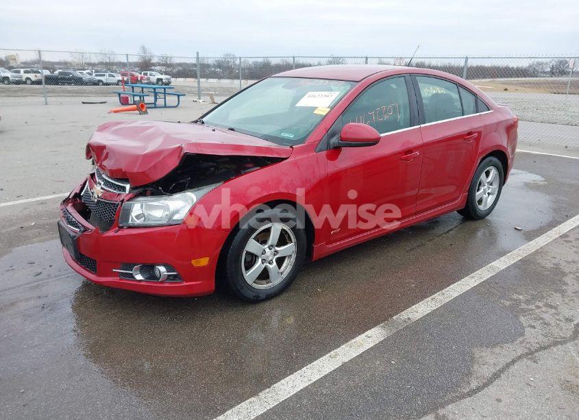 Photo 2 of 2014 Chevrolet Cruze 1LT AUTO (VIN 1G1PC5SB5E7408762)