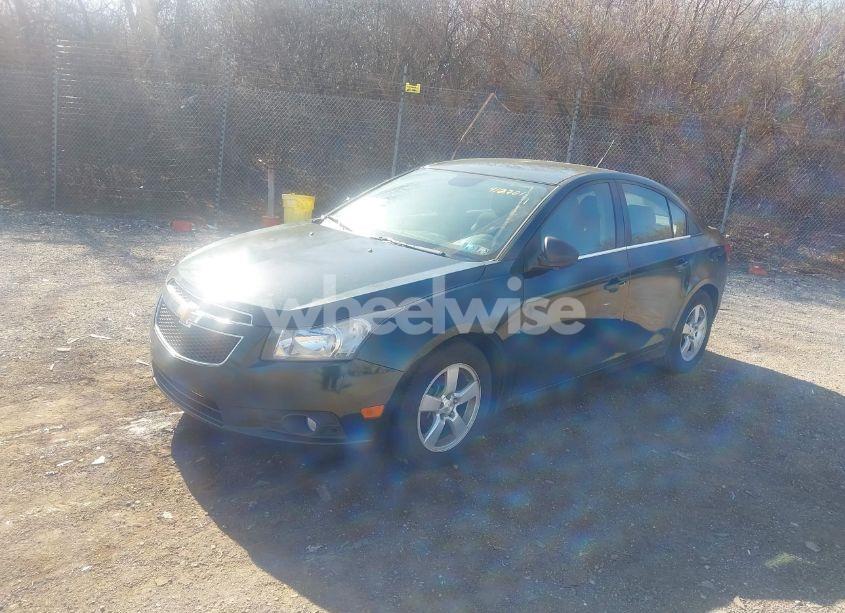 Photo 2 of 2014 Chevrolet Cruze 1LT AUTO (VIN 1G1PC5SB5E7412701)