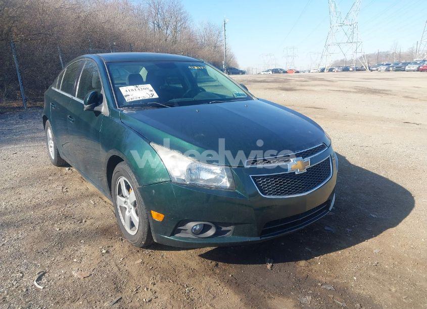 Photo 6 of 2014 Chevrolet Cruze 1LT AUTO (VIN 1G1PC5SB5E7412701)