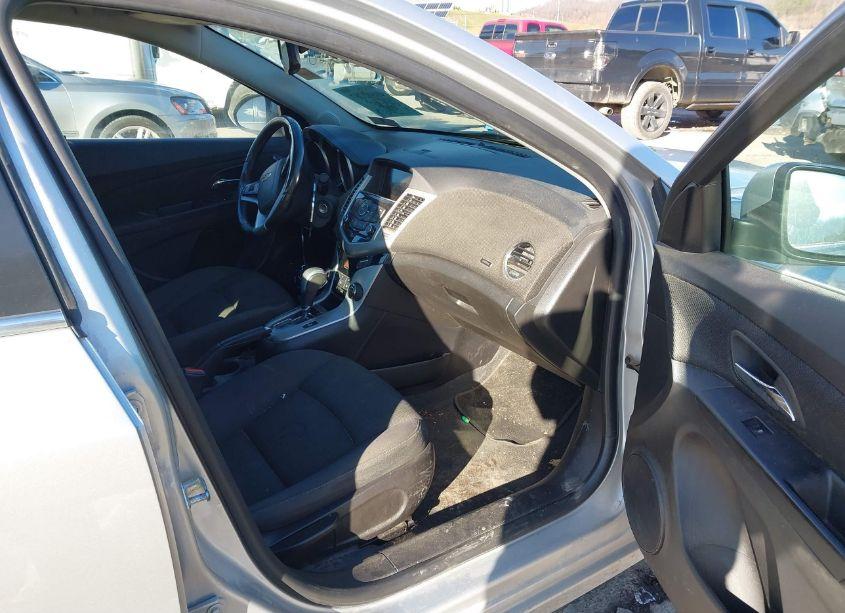 Photo 5 of 2014 Chevrolet Cruze 1LT AUTO (VIN 1G1PC5SB5E7467892)