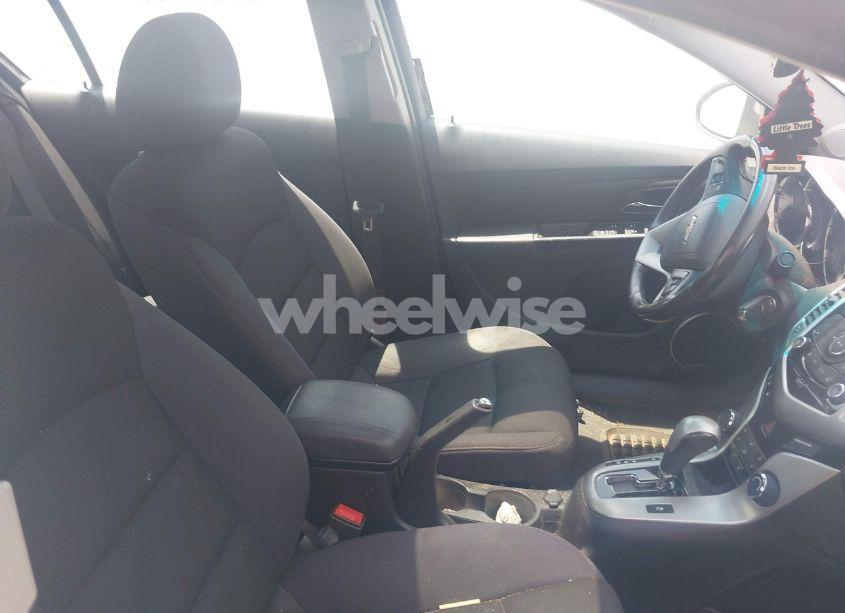 Photo 5 of 2014 Chevrolet Cruze 1LT AUTO (VIN 1G1PC5SB5E7482831)