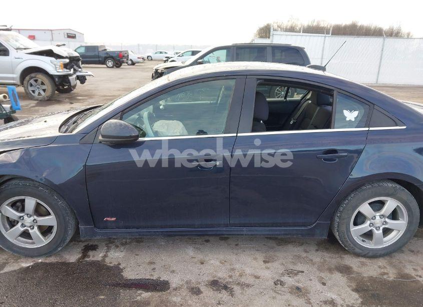 Photo 14 of 2015 Chevrolet Cruze 1LT AUTO (VIN 1G1PC5SB5F7116529)