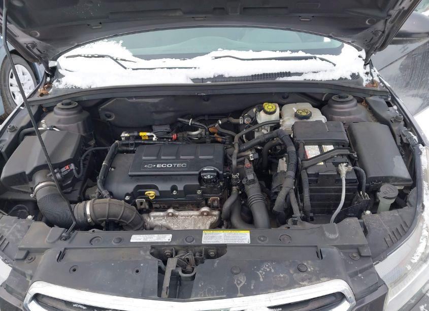 Photo 10 of 2015 Chevrolet Cruze 1LT AUTO (VIN 1G1PC5SB5F7170557)