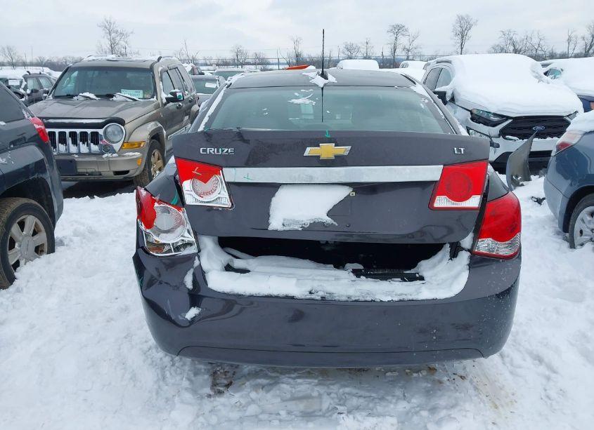 Photo 16 of 2015 Chevrolet Cruze 1LT AUTO (VIN 1G1PC5SB5F7170557)