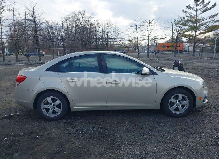 Photo 12 of 2015 Chevrolet Cruze 1LT AUTO (VIN 1G1PC5SB5F7174141)