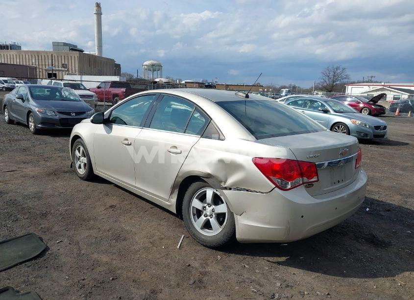 Photo 3 of 2015 Chevrolet Cruze 1LT AUTO (VIN 1G1PC5SB5F7174141)