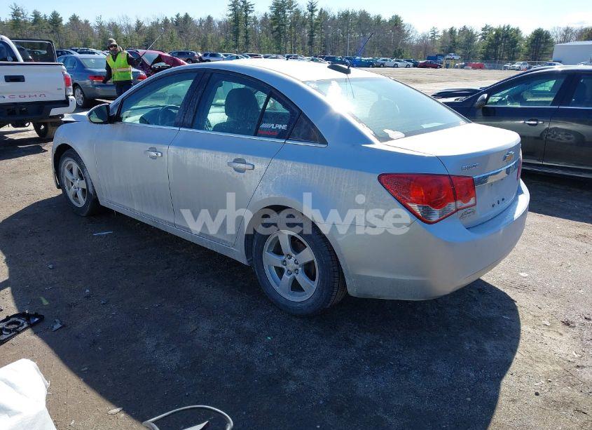 Photo 3 of 2015 Chevrolet Cruze 1LT AUTO (VIN 1G1PC5SB5F7175368)