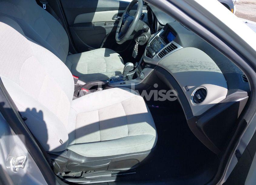 Photo 5 of 2015 Chevrolet Cruze 1LT AUTO (VIN 1G1PC5SB5F7175368)