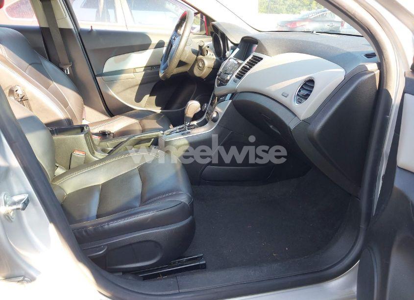 Photo 5 of 2015 Chevrolet Cruze 1LT AUTO (VIN 1G1PC5SB5F7176603)