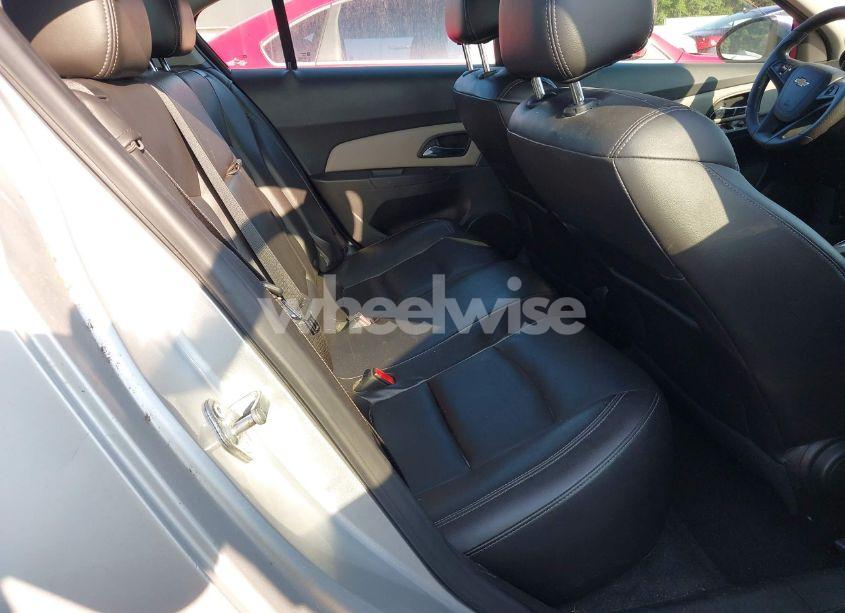 Photo 8 of 2015 Chevrolet Cruze 1LT AUTO (VIN 1G1PC5SB5F7176603)