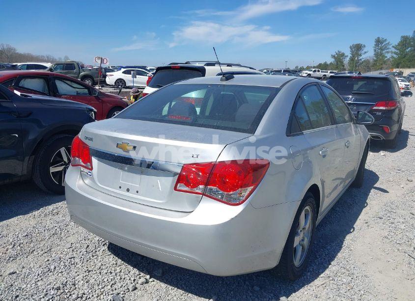 Photo 4 of 2015 Chevrolet Cruze 1LT AUTO (VIN 1G1PC5SB5F7177573)
