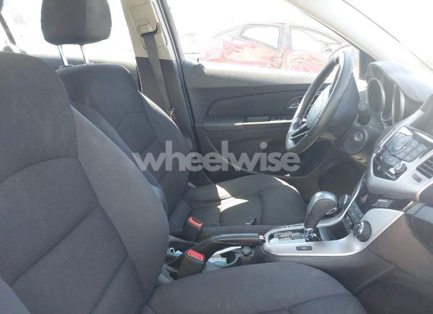 Photo 5 of 2015 Chevrolet Cruze 1LT AUTO (VIN 1G1PC5SB5F7177573)