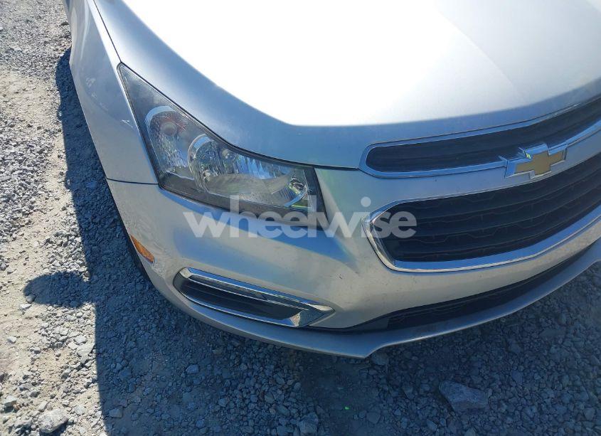 Photo 6 of 2015 Chevrolet Cruze 1LT AUTO (VIN 1G1PC5SB5F7177573)