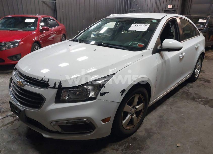 Photo 2 of 2015 Chevrolet Cruze 1LT AUTO (VIN 1G1PC5SB5F7207980)