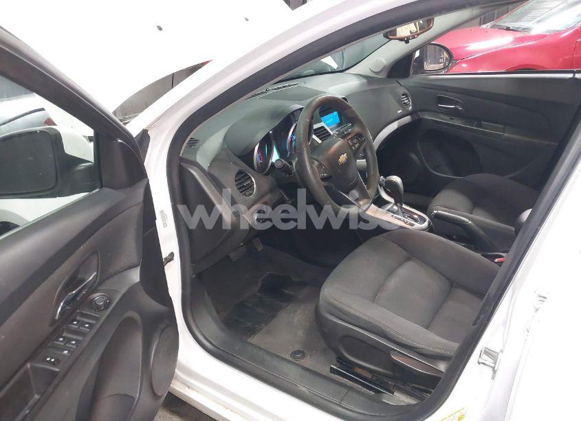 Photo 5 of 2015 Chevrolet Cruze 1LT AUTO (VIN 1G1PC5SB5F7207980)