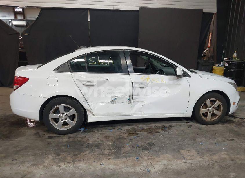 Photo 6 of 2015 Chevrolet Cruze 1LT AUTO (VIN 1G1PC5SB5F7207980)