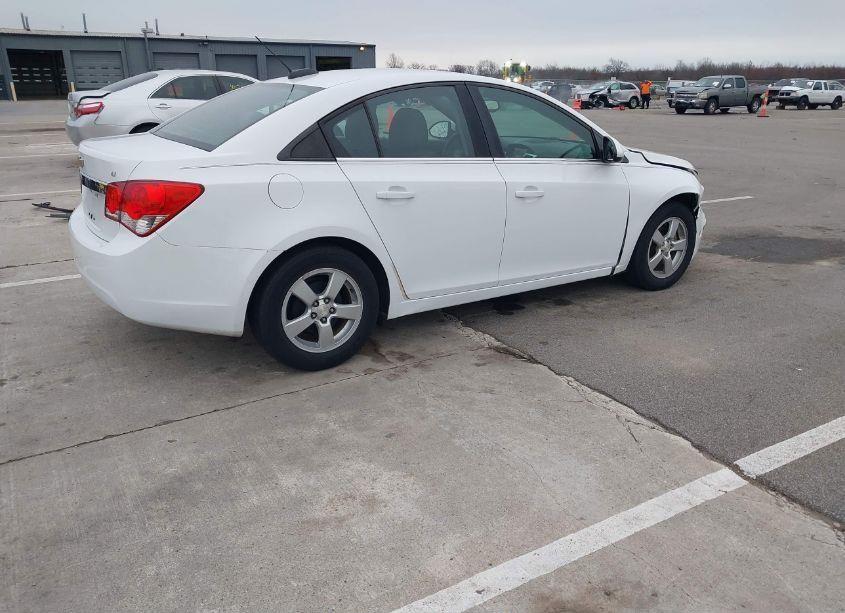 Photo 8 of 2015 Chevrolet Cruze 1LT AUTO (VIN 1G1PC5SB5F7208689)