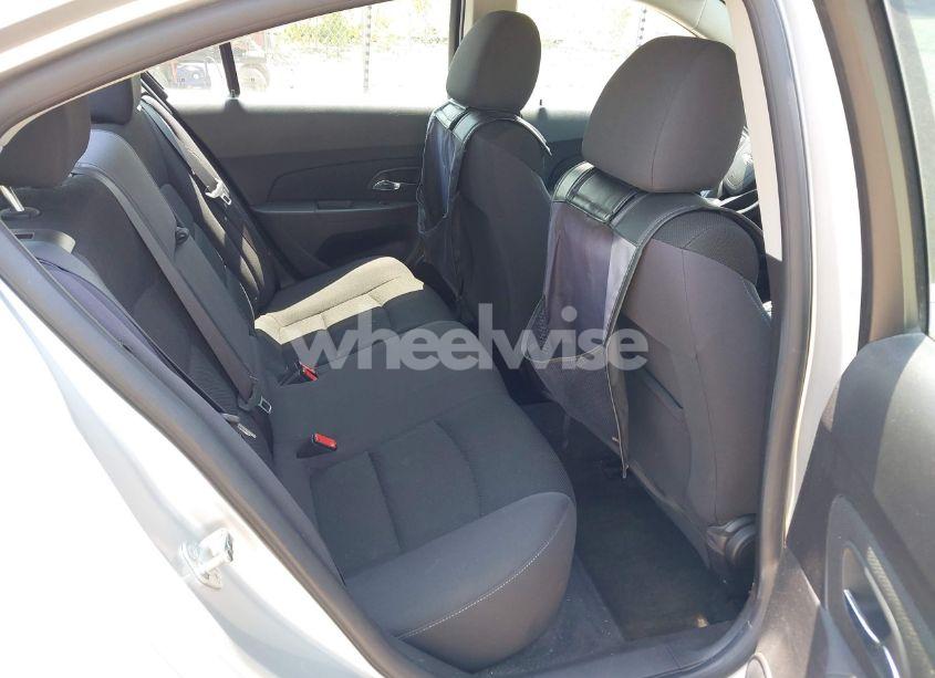 Photo 8 of 2015 Chevrolet Cruze 1LT AUTO (VIN 1G1PC5SB5F7209020)