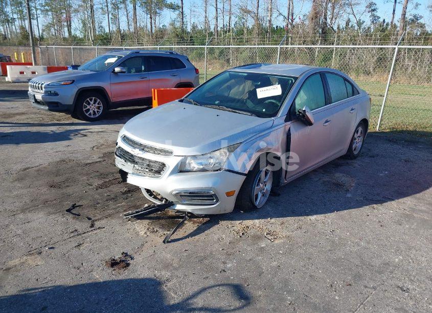 Photo 2 of 2015 Chevrolet Cruze 1LT AUTO (VIN 1G1PC5SB5F7237643)