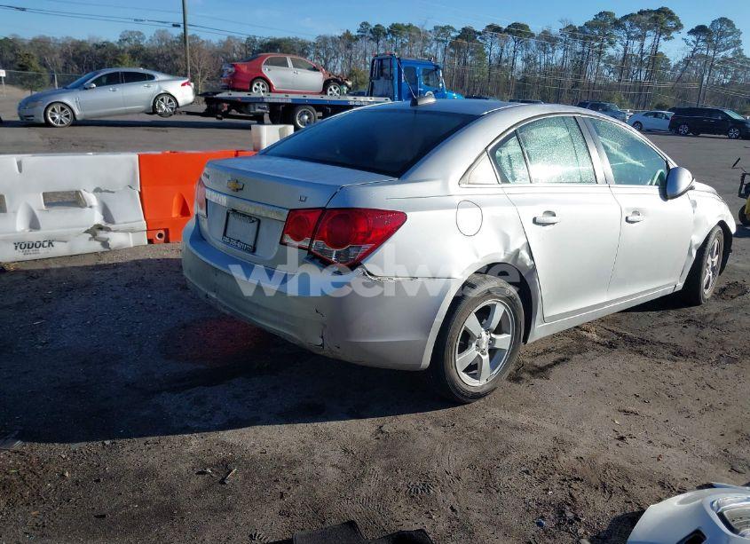 Photo 4 of 2015 Chevrolet Cruze 1LT AUTO (VIN 1G1PC5SB5F7237643)