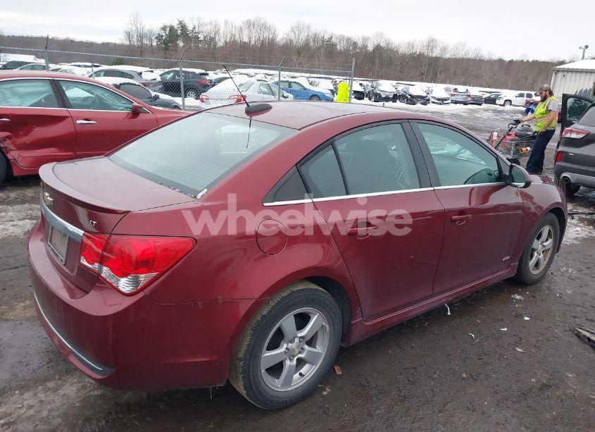 Photo 4 of 2015 Chevrolet Cruze 1LT AUTO (VIN 1G1PC5SB5F7241885)